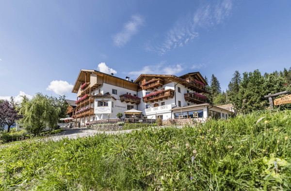 Hotel Kompatscherhof *** - (C) Hannes Niederkofler WEB 4264